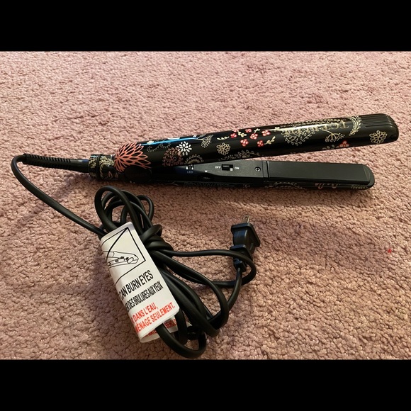 flat iron - Picture 2 of 2